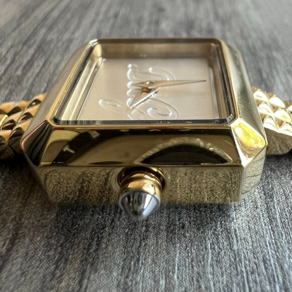 Authentic Dolce & Gabbana Mini Gold Watch - Picture 4 of 10